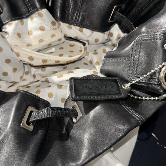 ๐Coach Peyton Drawstring Shoulder Tote Black 14508 - Picture 8 of 12